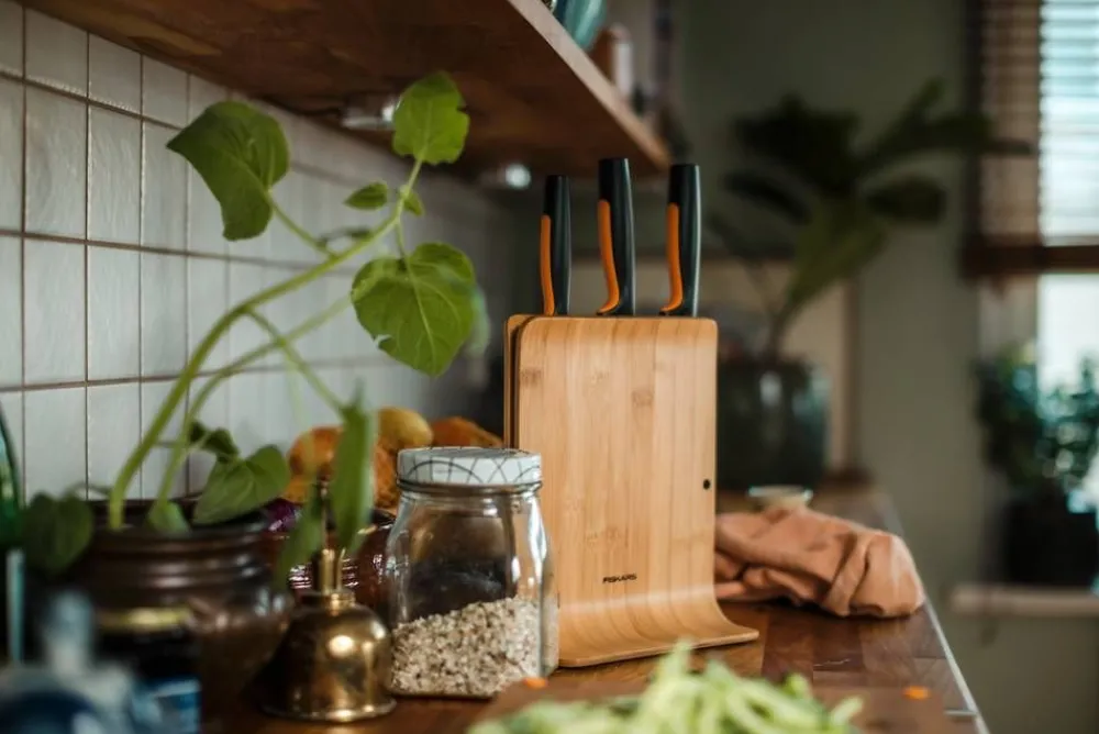 Veitset Ja Leikkuulaudat^Fiskars Functional Form veitsitukki bambu (sis. 3 veistä)
