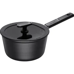 Keittoastiat^Fiskars Hard Face Kasari 2,5 l kannella