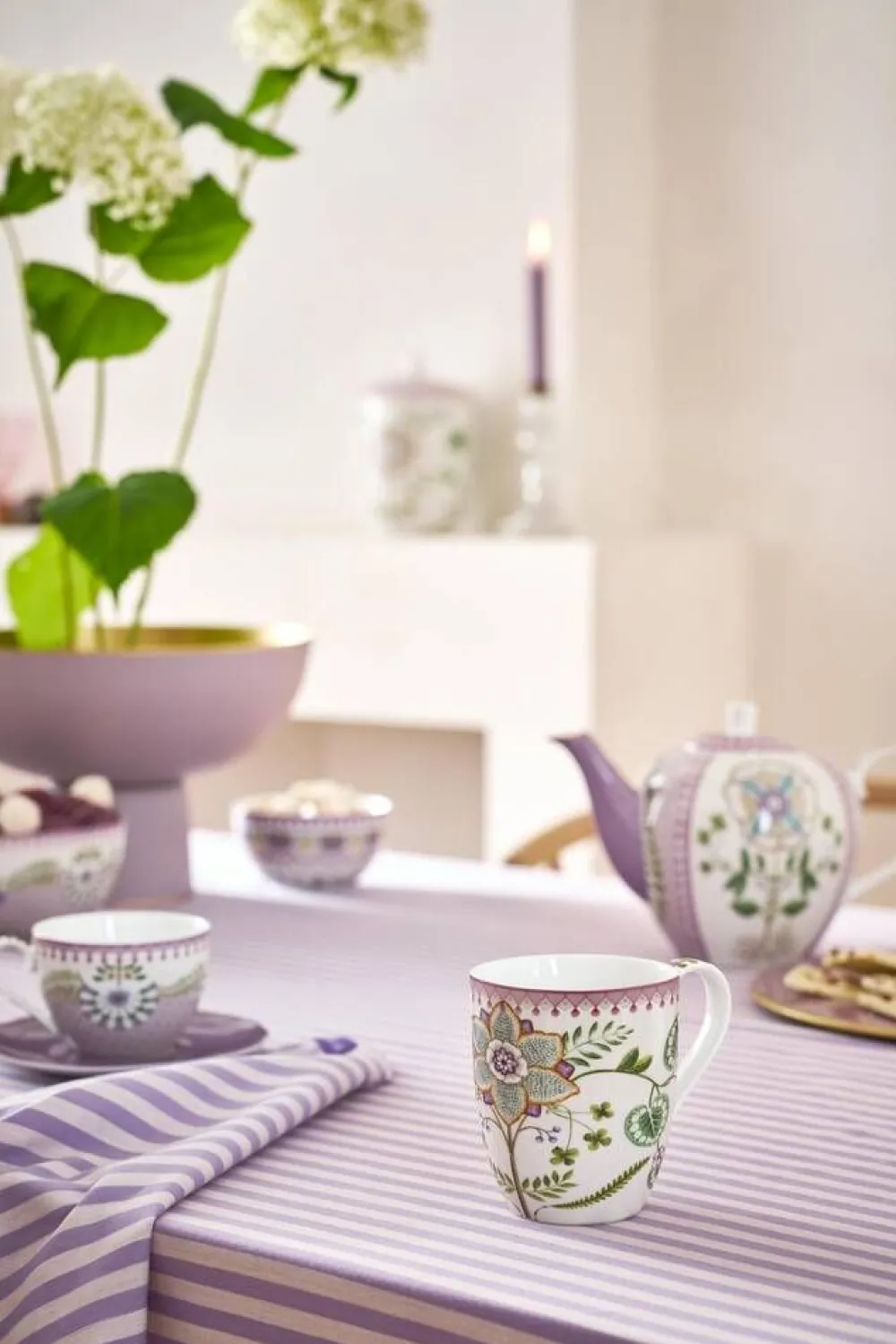 Astiat^Pip Studio aamiaissetti Lily&Lotus