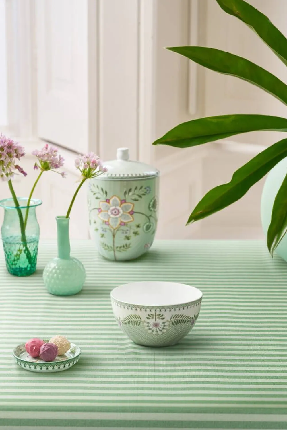Astiat^Pip Studio kulho Lily&Lotus Tiles 15 cm Light Green