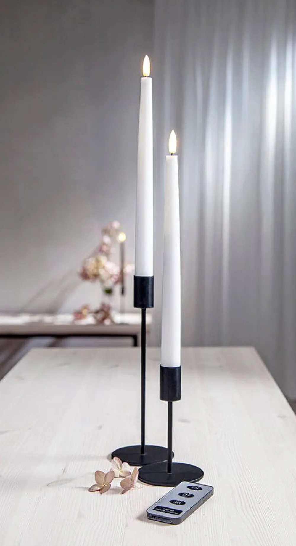 Koriste- Ja Kausivalot^Star Trading LED-antiikkikynttilä Flamme Slim 28 cm valkoine