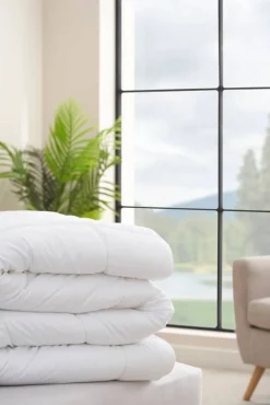 Vuodetekstiilit^TEMPUR peitto Classic Fibre Standard 160x210 cm