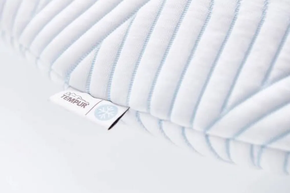 Vuodetekstiilit^TEMPUR tyyny Sonata S SmartCool