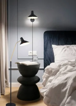 Sisustusvalaisimet^Trio Lighting lattiavalaisin Traveller E27 mattamusta/mattam