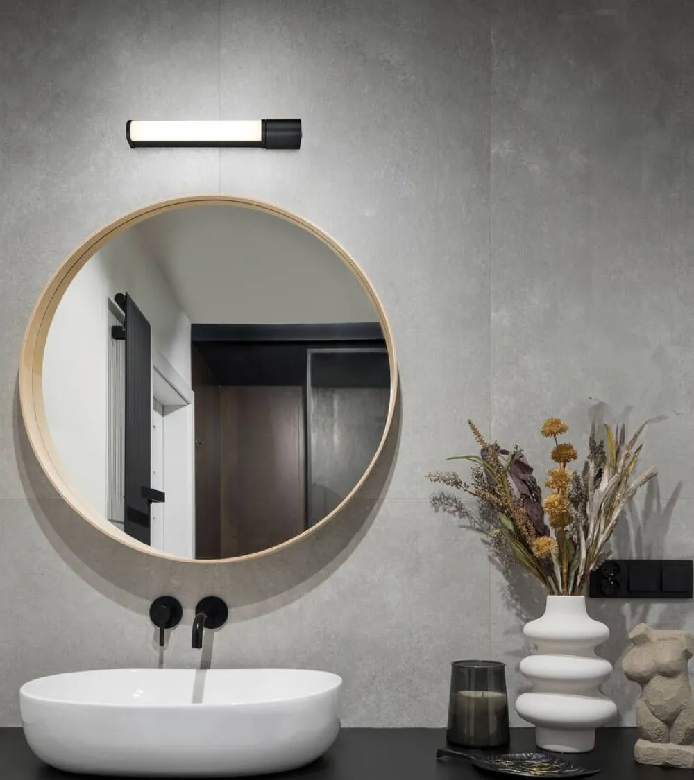 Sisustusvalaisimet^Trio Lighting LED seinävalaisin Piera H2O 41 cm mattamusta