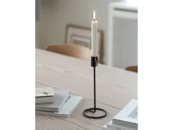 Lyhdyt Ja Kynttilänjalat^Villa Collection kynttilänjalka 23,5 cm musta rauta