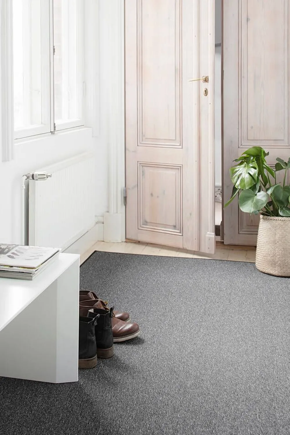 Käytävämatot^VM-Carpet Balanssi 98 tummanharmaa, 80*300 cm, kantti 5460