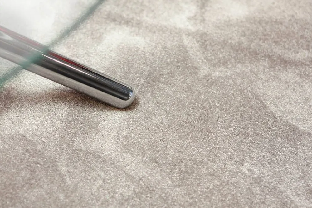 Pyöreät Matot^VM-Carpet Satine 850 harmaa, Ø 240 cm, kantti 5434