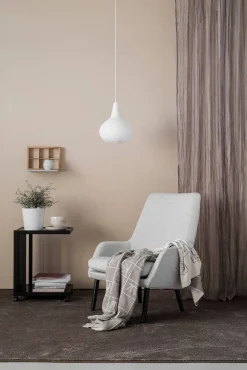 Keskilattiamatot^VM-Carpet Satine 280 ruskea, 200*300 cm, kantti 5951